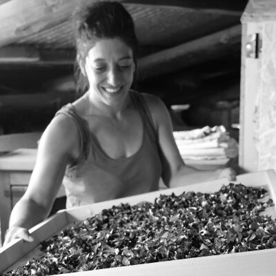 Episode 11 – Nadia était enseignante, est tombée amoureuse et a tout quitté pour devenir paysanne herboriste