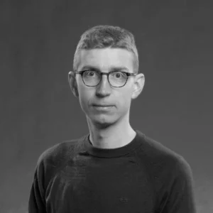 Episode 23 – Alors que l&rsquo;avenir de Simon semble tout tracé dans l’entreprise familiale, des événements familiaux viennent boulversé ces certitudes